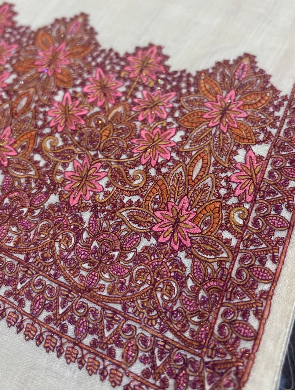 Kashmiri Embroidered Pashmina Shawl